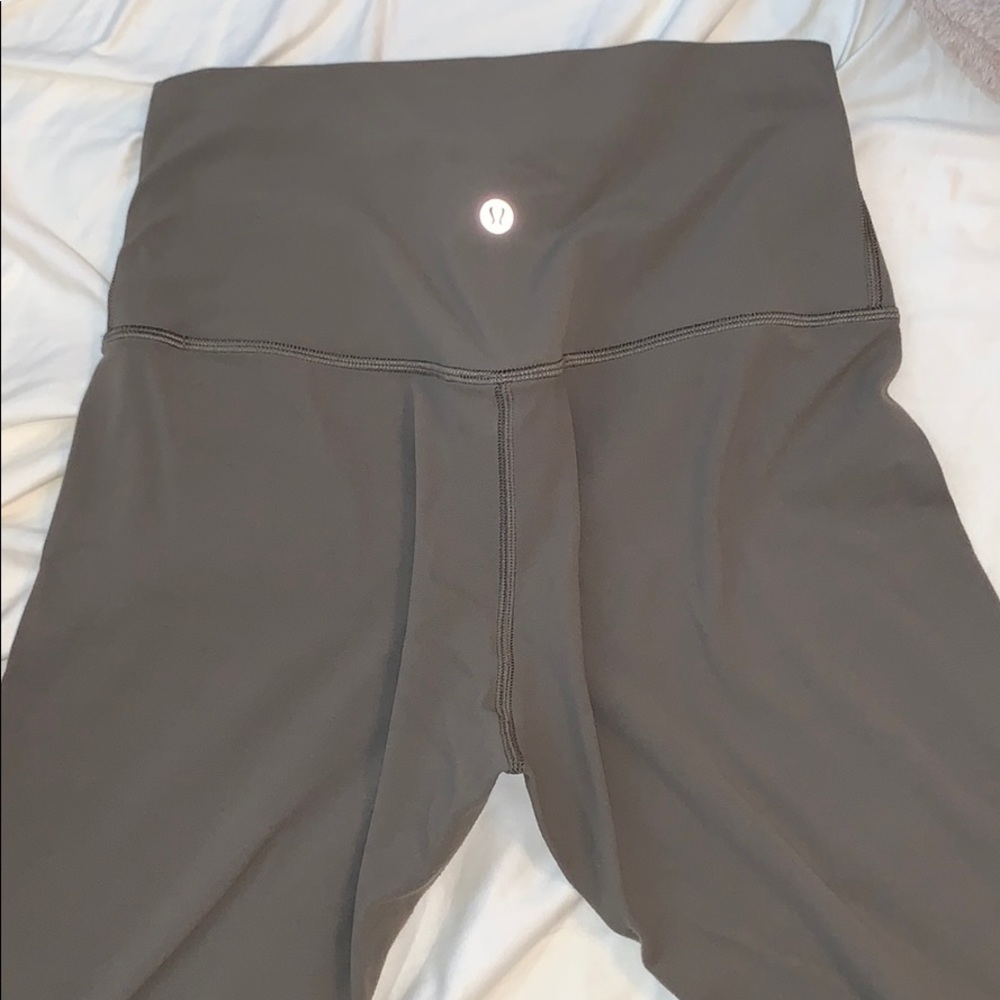 Lululemon Align Pant - Size 6 - Olive green